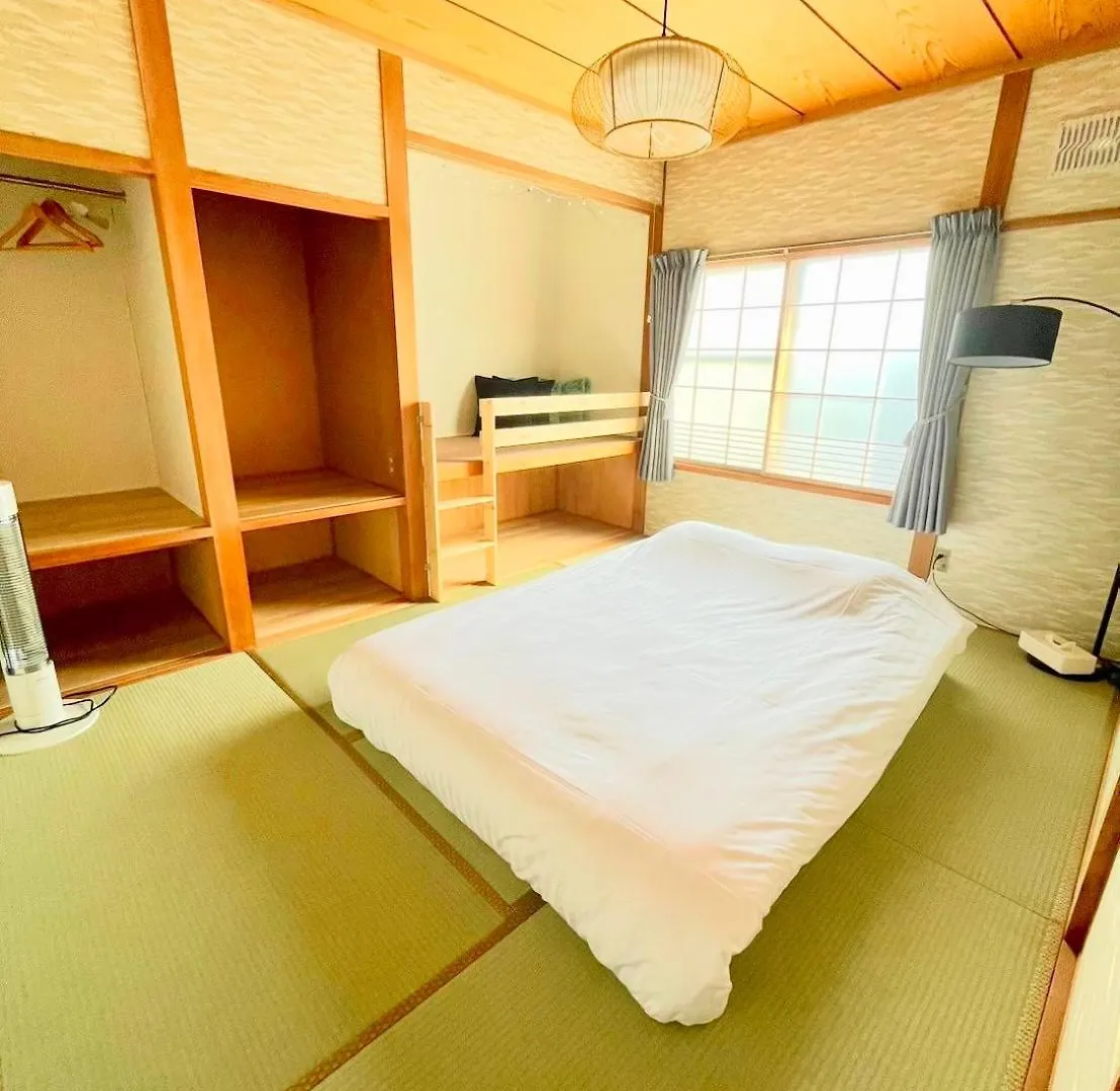 Holiday home 貸切3階建て Pon Yama Sapporo Villa